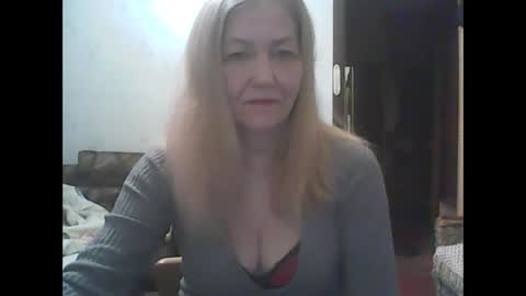 Snapshot of sweet4blonde609 chatting on 12-26-24, 03:38 sweet4blonde609 online show from 12-26-24, 03:38