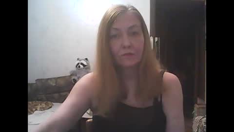 Snapshot of sweet4blonde609 chatting on 11-28-25, 11:46 sweet4blonde609 online show from 11-28-25, 11:46