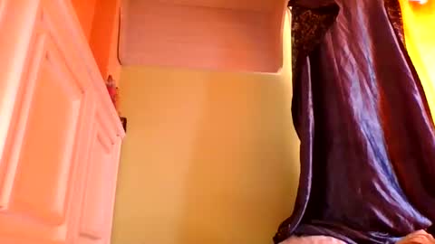 sweet52537 online show from 04-26-26, 08:12