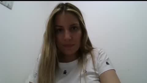 Snapshot of sweet__alana chatting on 01-12-25, 01:53 Sweet  alana online show from 01-12-25, 01:53