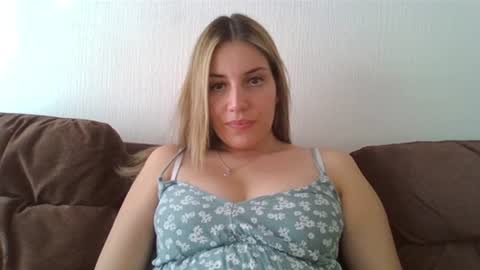 Snapshot of sweet__alana chatting on 02-05-25, 08:25 Sweet  alana online show from 02-05-25, 08:25