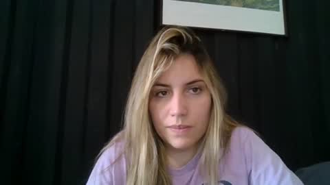 Snapshot of sweet__alana chatting on 10-31-25, 03:46 Sweet  alana online show from 10-31-25, 03:46