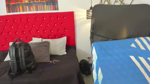 Carolina online show from 09-28-25, 04:45