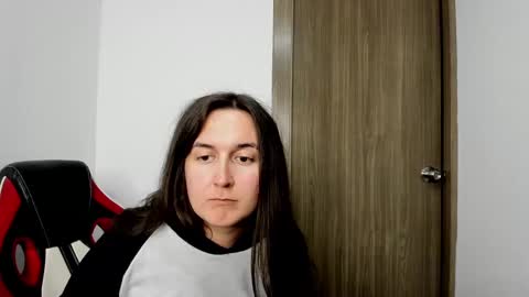 Snapshot of sweet__suck69bitch chatting on 02-21-25, 06:18 sweet__suck69bitch online show from 02-21-25, 06:18