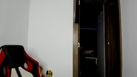 Snapshot of sweet__suck69bitch chatting on 03-01-25, 01:43 sweet__suck69bitch online show from 03-01-25, 01:43