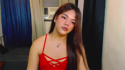 Snapshot of sweet_ahrii chatting on 02-14-25, 03:00 CLEO online show from 02-14-25, 03:00