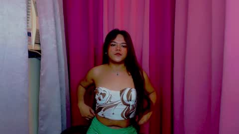 Snapshot of sweet_ahrii chatting on 02-21-25, 05:56 CLEO online show from 02-21-25, 05:56
