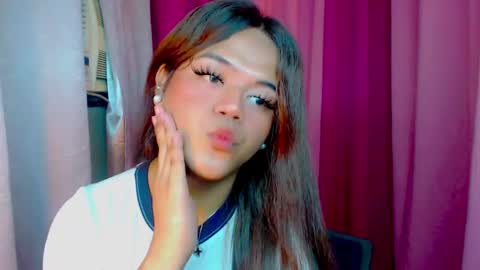 Snapshot of sweet_ahrii chatting on 02-22-25, 06:28 CLEO online show from 02-22-25, 06:28