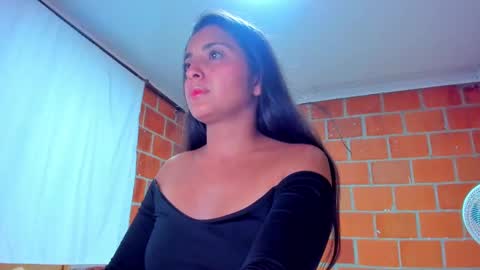 sweet and hot alaia online show from 09-26-25, 03:43