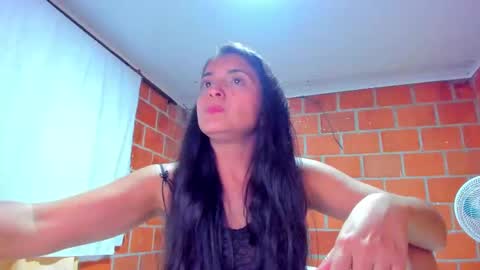 sweet and hot alaia online show from 09-28-25, 05:02