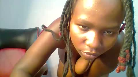 Snapshot of sweet_arianna_ chatting on 01-26-25, 02:52 timaya online show from 01-26-25, 02:52