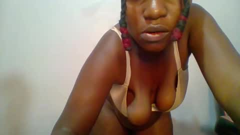 Snapshot of sweet_arianna_ chatting on 02-18-25, 04:26 timaya online show from 02-18-25, 04:26