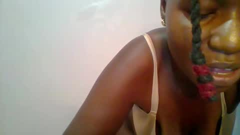 Snapshot of sweet_arianna_ chatting on 02-18-25, 07:30 timaya online show from 02-18-25, 07:30