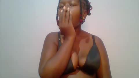 Snapshot of sweet_arianna_ chatting on 02-20-25, 03:34 timaya online show from 02-20-25, 03:34
