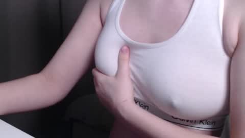 Snapshot of sweet_baby_kate chatting on 12-11-24, 07:14 Kate and Erica online show from 12-11-24, 07:14