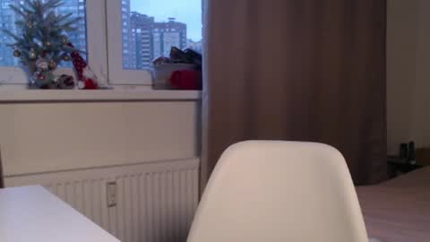 Snapshot of sweet_baby_kate chatting on 12-20-24, 12:27 Kate and Erica online show from 12-20-24, 12:27