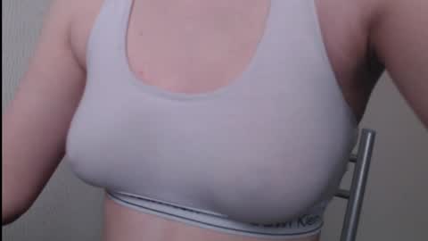 Snapshot of sweet_baby_kate chatting on 02-27-25, 06:18 Kate and Erica online show from 02-27-25, 06:18