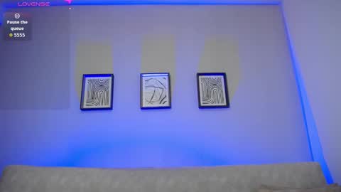 Snapshot of sweet_bella_valery_ chatting on 11-14-25, 10:29 Bella Valery online show from 11-14-25, 10:29