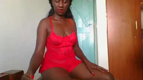 Snapshot of sweet_blackberry93 chatting on 02-13-25, 05:58 bella online show from 02-13-25, 05:58