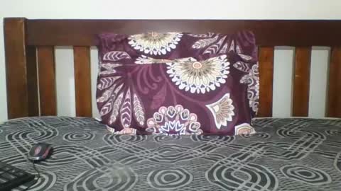 Snapshot of sweet_blackberry93 chatting on 03-10-25, 10:45 bella online show from 03-10-25, 10:45