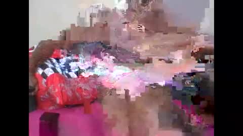 Snapshot of sweet_blackberry93 chatting on 10-15-25, 03:39 bella online show from 10-15-25, 03:39