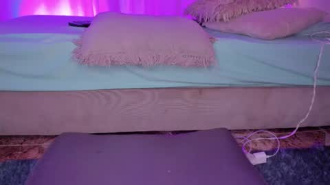 Snapshot of sweet_booty1 chatting on 02-11-25, 11:44 Chelsy  online show from 02-11-25, 11:44