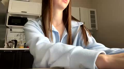 Christina online show from 12-22-25, 07:22