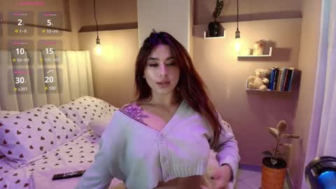 Camila online show from 12-19-24, 01:39