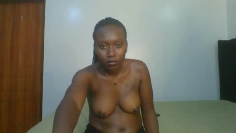 Camila online show from 10-20-25, 01:11