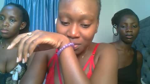 Camila online show from 12-17-25, 11:27