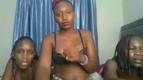 Camila online show from 12-20-25, 11:12