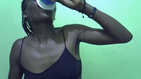 sweet_candie01 online show from 02-13-26, 12:12