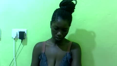 sweet_cherie1 online show from 02-19-26, 04:30