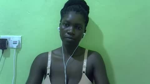 sweet_cherie1 online show from 03-16-26, 08:13