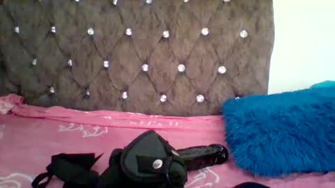 Snapshot of sweet_cherry007 chatting on 03-05-26, 06:09 sweet_cherry007 online show from 03-05-26, 06:09