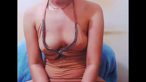 Snapshot of sweet_cherrybabe chatting on 12-24-24, 08:27 Sweet Cherry online show from 12-24-24, 08:27