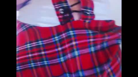 Snapshot of sweet_cherrybabe chatting on 02-25-25, 06:53 Sweet Cherry online show from 02-25-25, 06:53