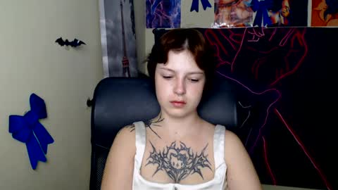 Snapshot of sweet_cherryg chatting on 07-24-26, 06:22 Ivy online show from 07-24-26, 06:22