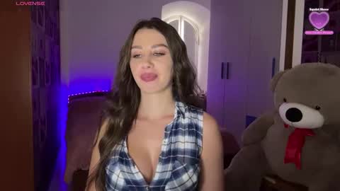 Snapshot of sweet_cherryn chatting on 09-18-25, 03:36 Sweet Cherry online show from 09-18-25, 03:36