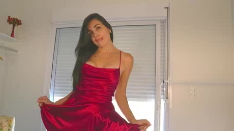 Snapshot of sweet_chilli_ chatting on 02-16-25, 06:43 Bruna   - Live on December - My wishlist  online show from 02-16-25, 06:43