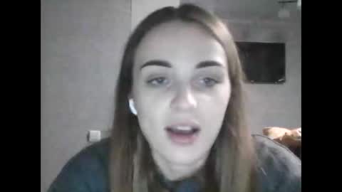 Snapshot of sweet_cute98 chatting on 12-02-25, 05:19 sweet_cute98 online show from 12-02-25, 05:19