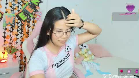 Snapshot of sweet_dania_ chatting on 10-23-25, 08:46 sweet_dania_ online show from 10-23-25, 08:46