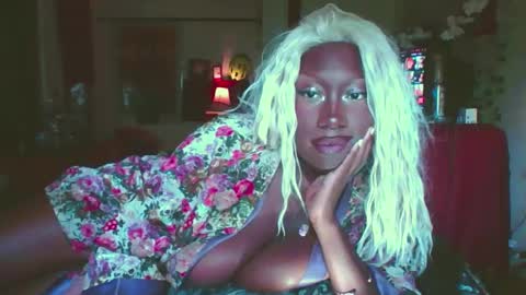 SweetDahlia online show from 10-12-25, 06:29