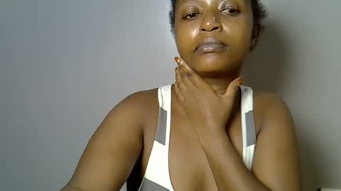 Snapshot of sweet_ebony001 chatting on 03-26-26, 12:17 sweet_ebony001 online show from 03-26-26, 12:17