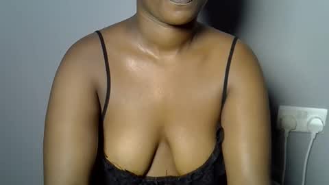 Snapshot of sweet_ebony001 chatting on 03-26-26, 12:22 sweet_ebony001 online show from 03-26-26, 12:22