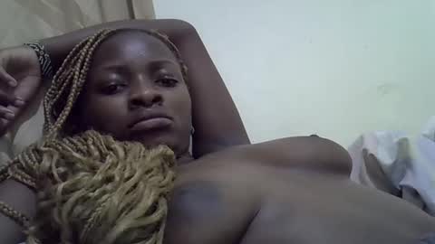 Snapshot of sweet_eldah chatting on 09-14-25, 03:22 Sweet eldah online show from 09-14-25, 03:22