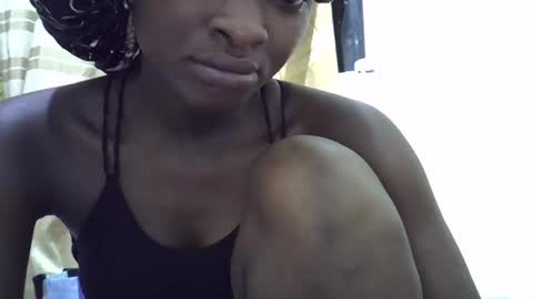 Snapshot of sweet_eldah chatting on 09-22-25, 12:34 Sweet eldah online show from 09-22-25, 12:34