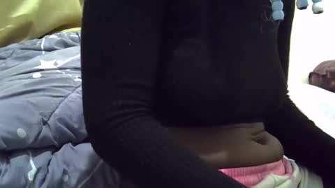 Snapshot of sweet_eldah chatting on 10-19-25, 04:07 Sweet eldah online show from 10-19-25, 04:07