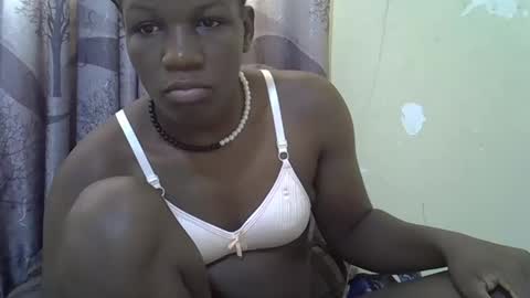 Snapshot of sweet_elisa001 chatting on 04-23-26, 10:47 Edah online show from 04-23-26, 10:47