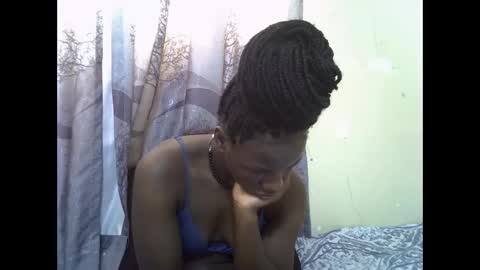 Snapshot of sweet_elisa001 chatting on 05-16-26, 07:05 Edah online show from 05-16-26, 07:05